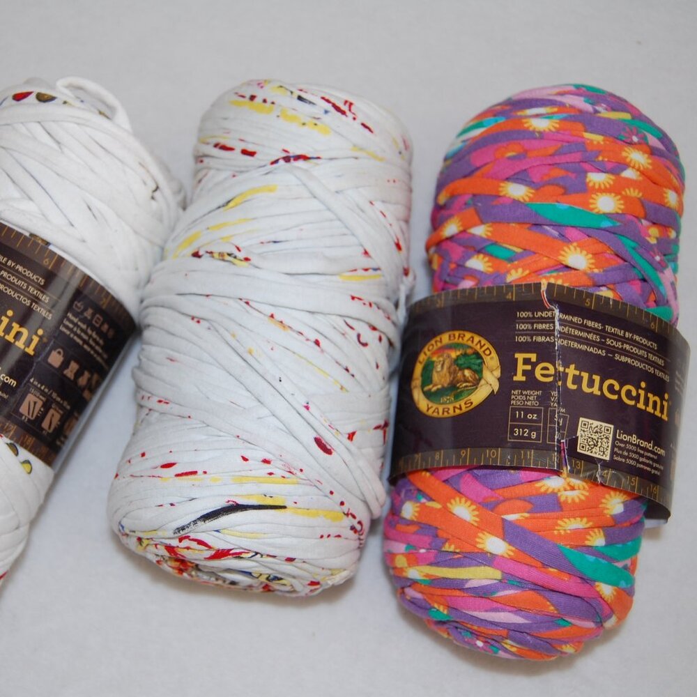 LBY Fettuccini Yarn, 3-Pack, #6 Super Bulky - Picture 3 of 4